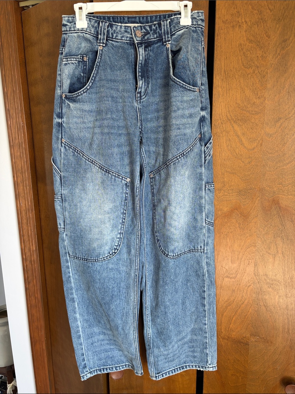 BDG Women's Bella Baggy Carpenter (26) Denim Jeans in medium dark Blue Wash